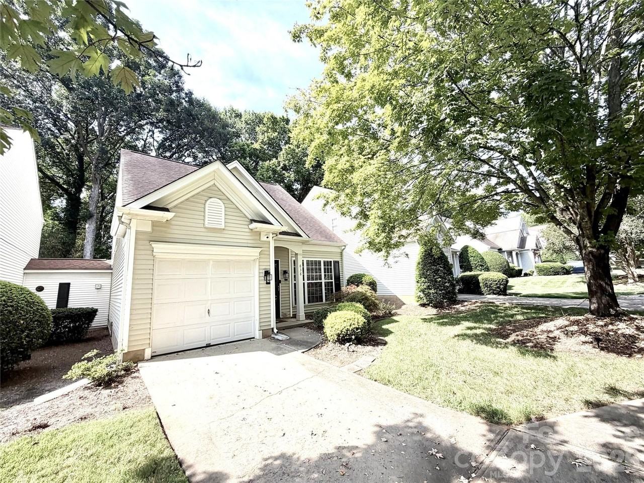 838 Autumn Rain Ln - Photo 2 of 14