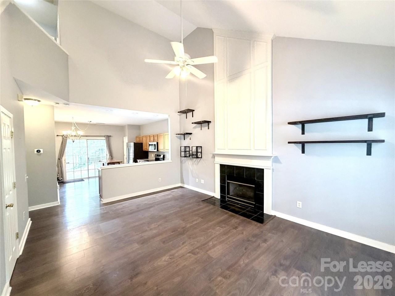 838 Autumn Rain Ln - Photo 3 of 14