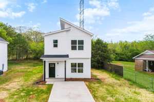 featured image of 2043 Green Oak Dr