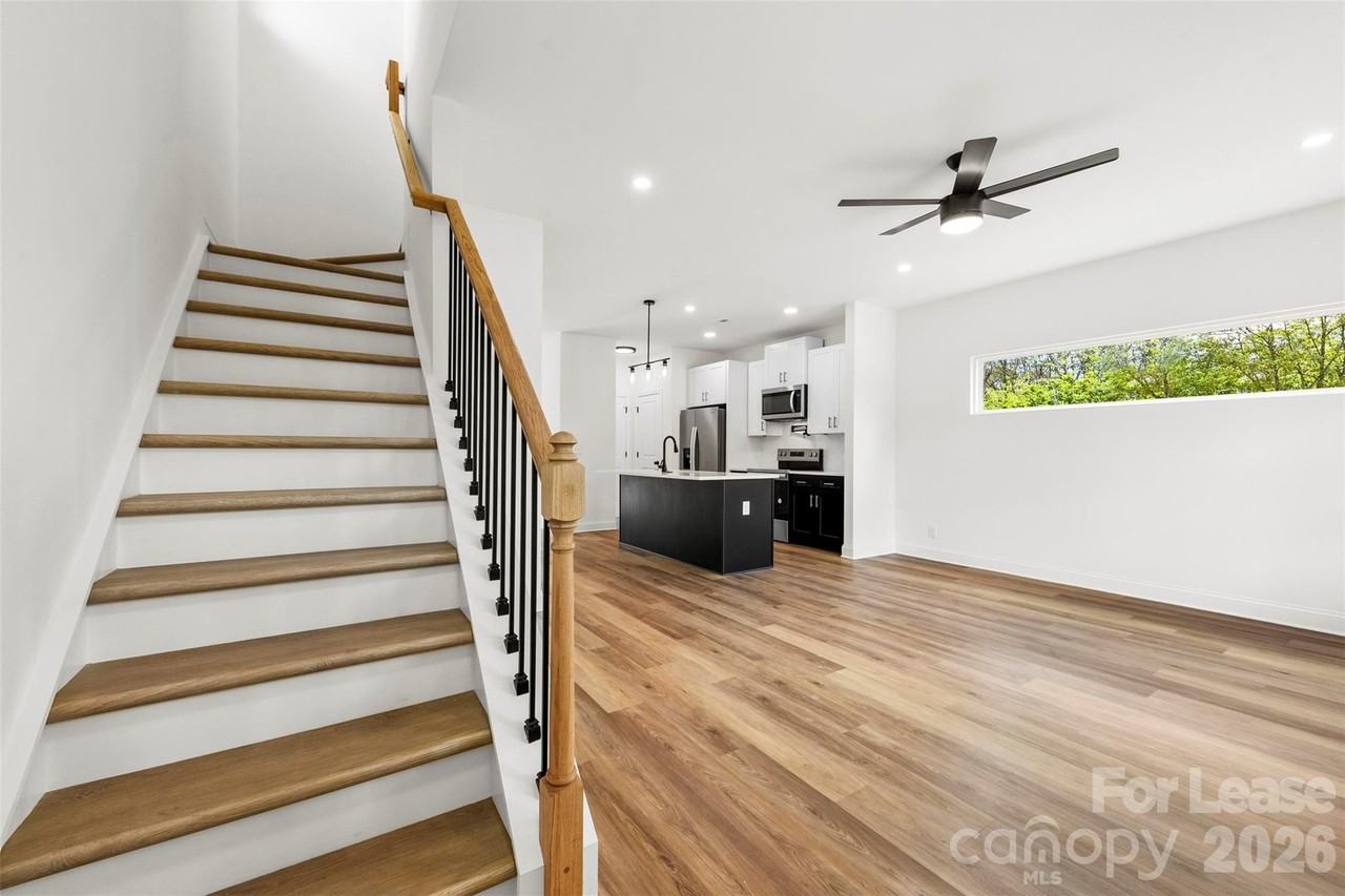 2043 Green Oak Dr - Photo 5 of 19