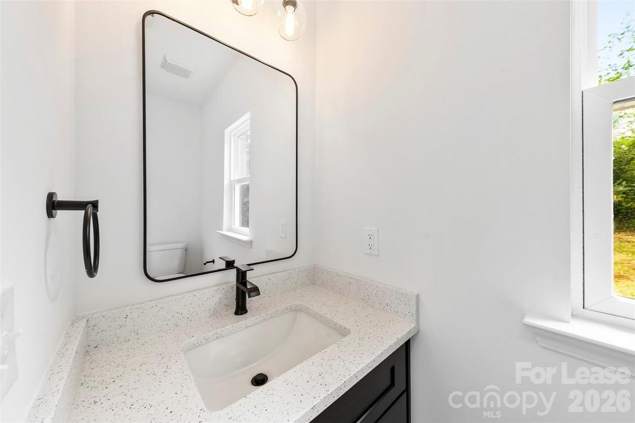 2043 Green Oak Dr - Photo 7 of 19