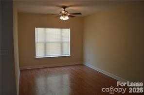 118 Sherman Oaks - Photo 3 of 10