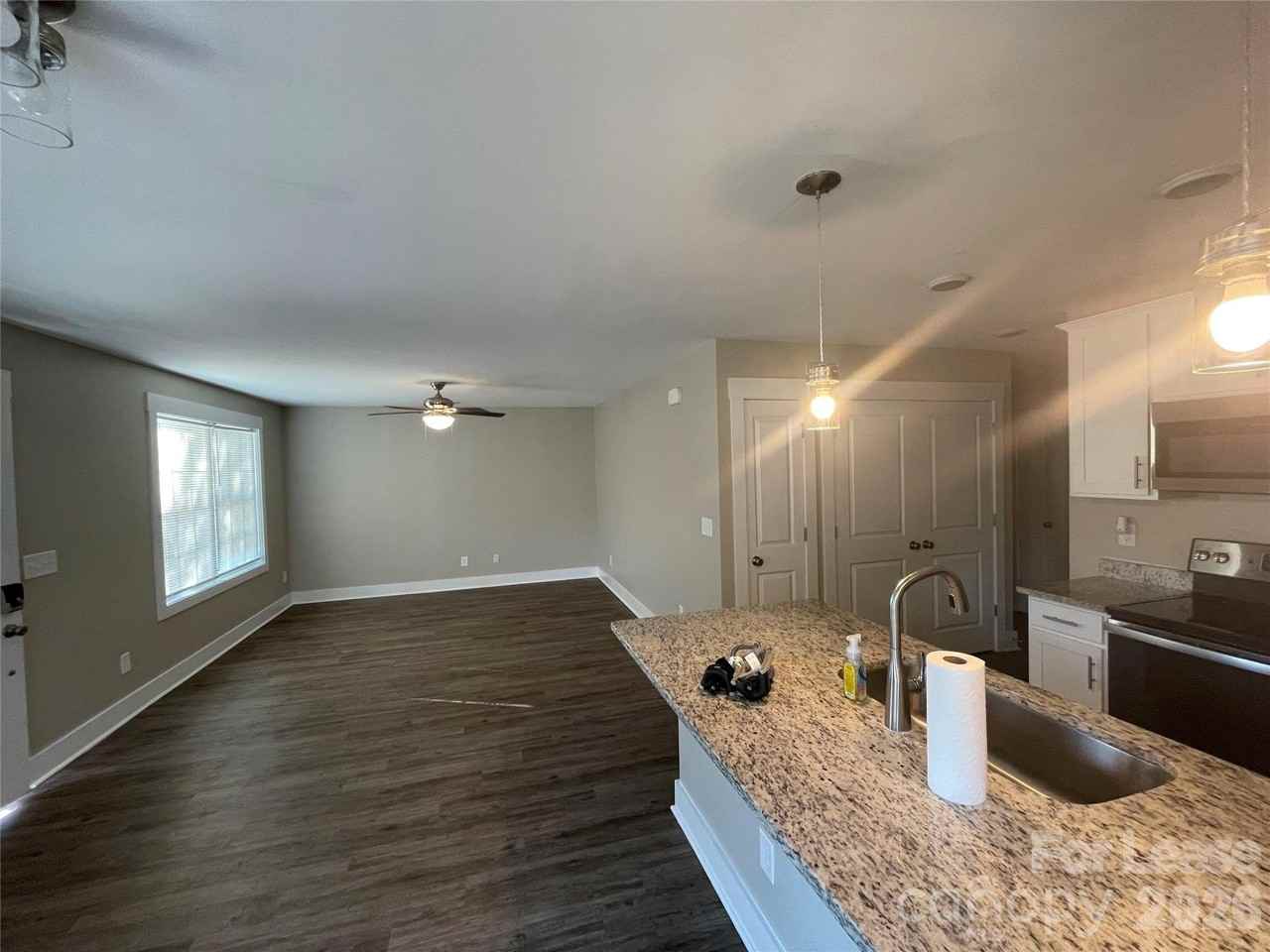 317 Salisbury Rd - Photo 3 of 16