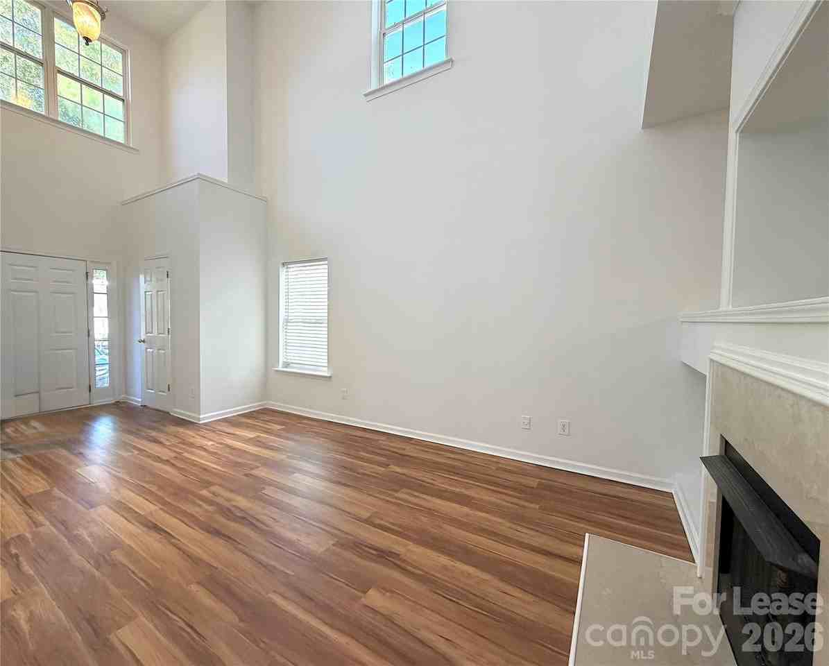 4058 Glenlea Commons Dr - Photo 5 of 35
