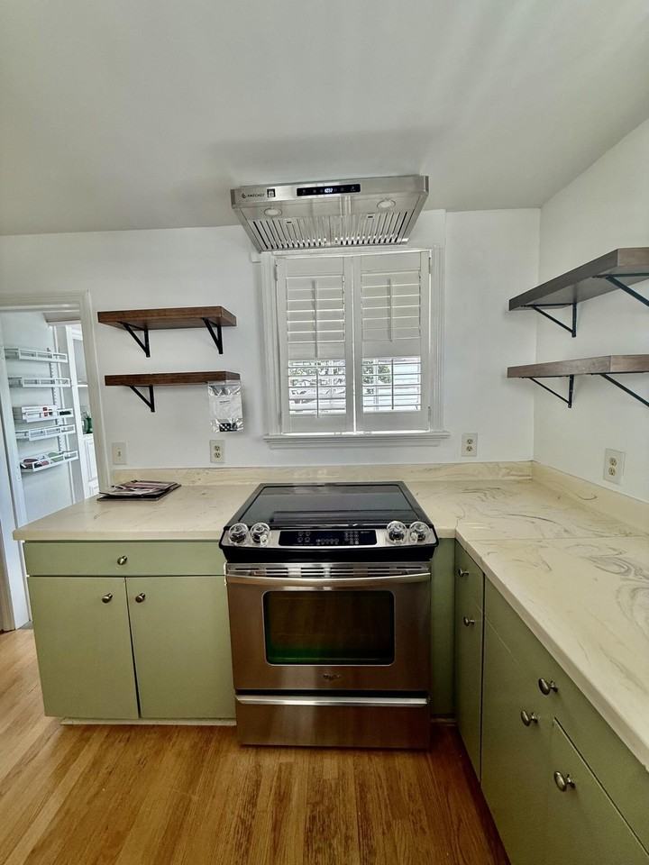 93 Smith St - Photo 4 of 28