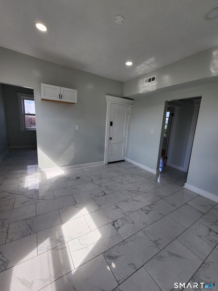 648 Ferry St #3 - Photo 2 of 13