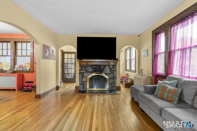 34 Glenwood Ave - Photo 3 of 38