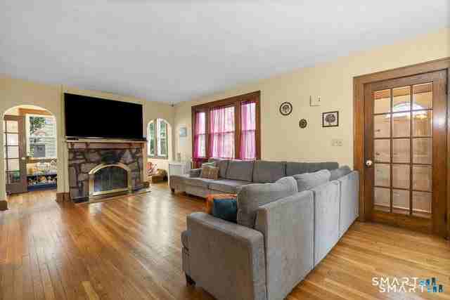 34 Glenwood Ave - Photo 7 of 38