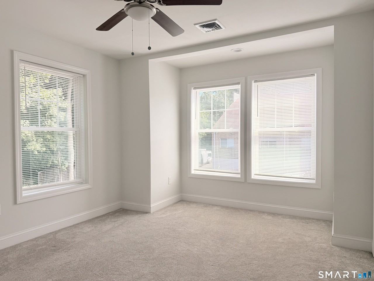 1083 Whalley Ave #C - Photo 5 of 9