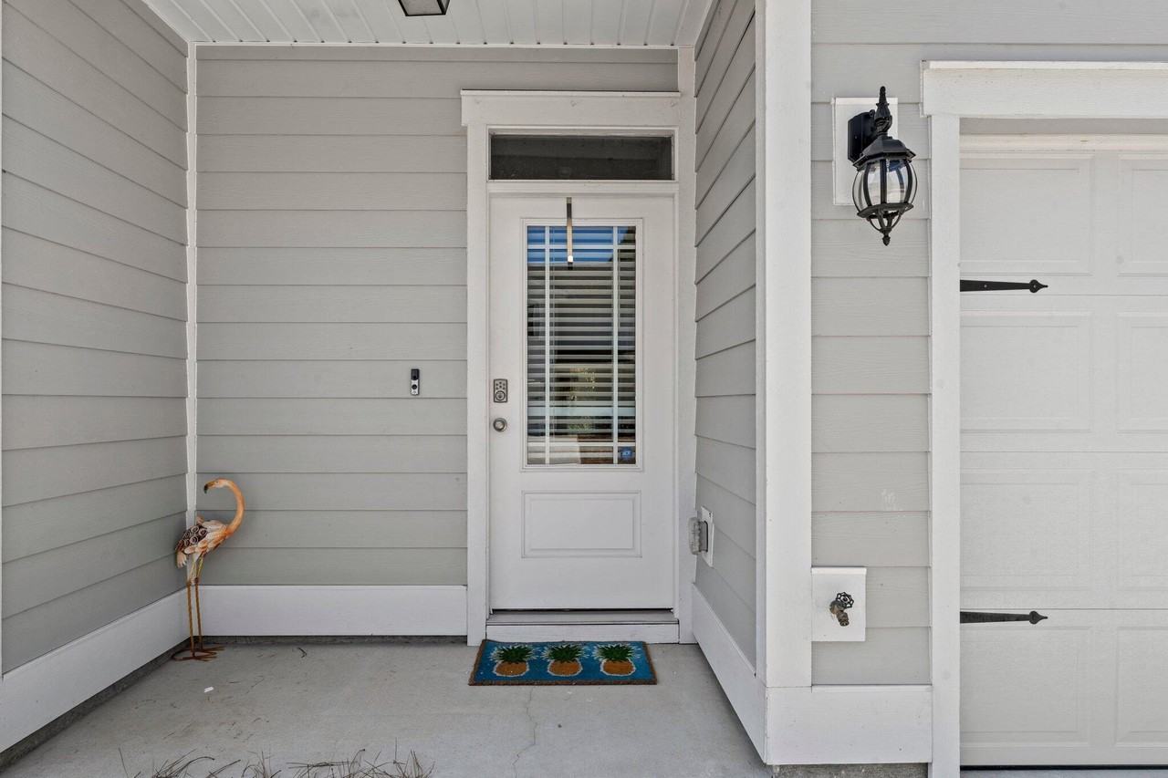 8 Sandy Cove Way - Photo 3 of 29