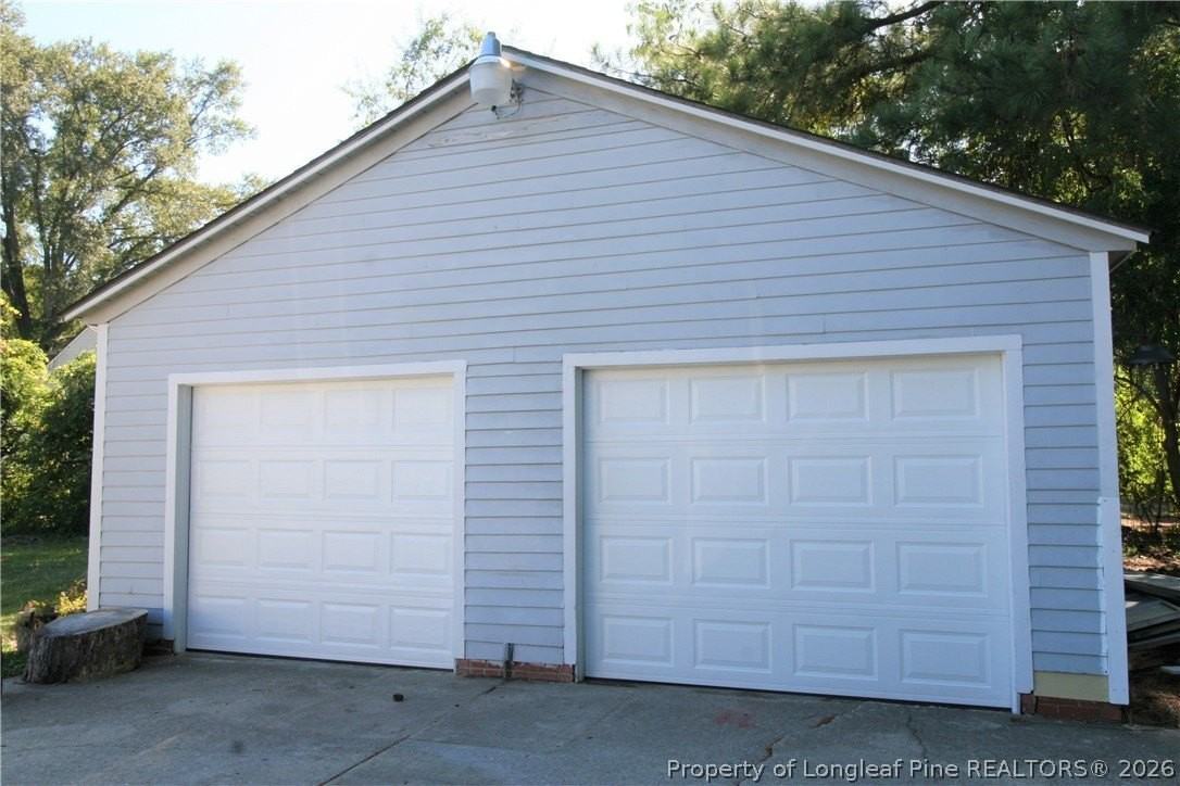 2515 Fort Bragg Rd - Photo 3 of 49