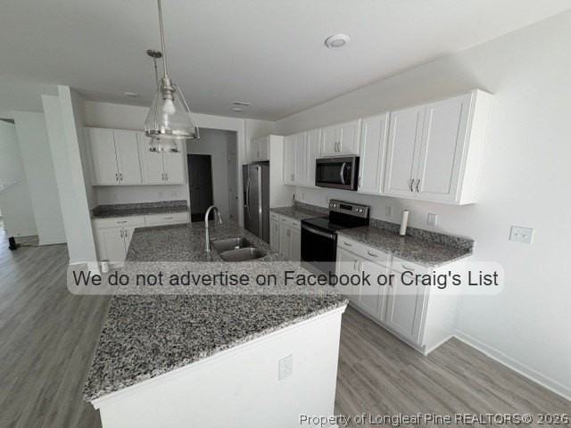 636 Union St - Photo 5 of 15