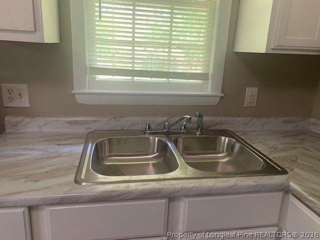 814 Varsity Dr #A - Photo 5 of 16