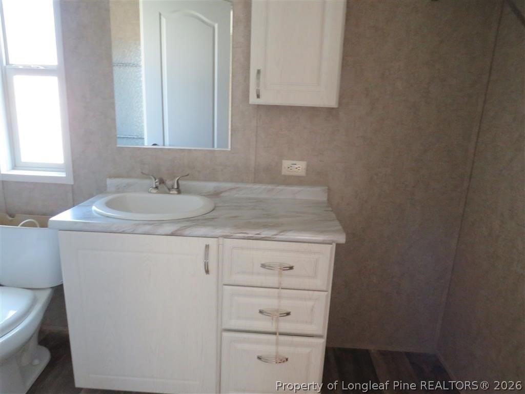 1638 Buzz Dr - Photo 5 of 10