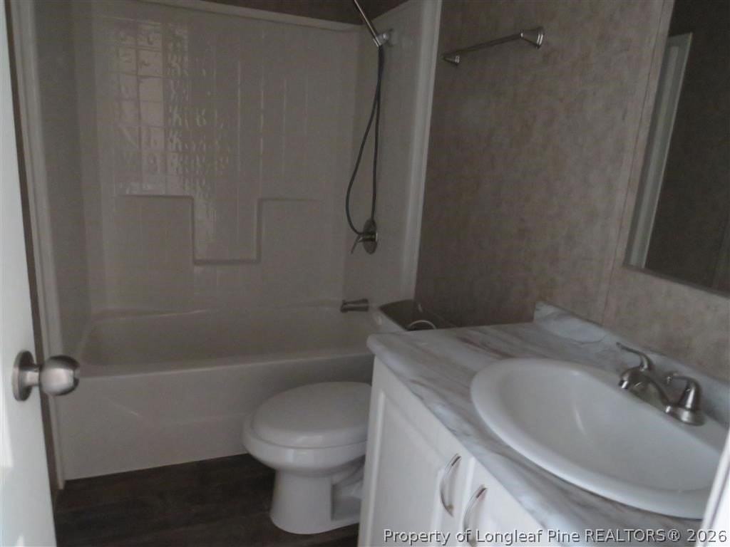 1638 Buzz Dr - Photo 6 of 10