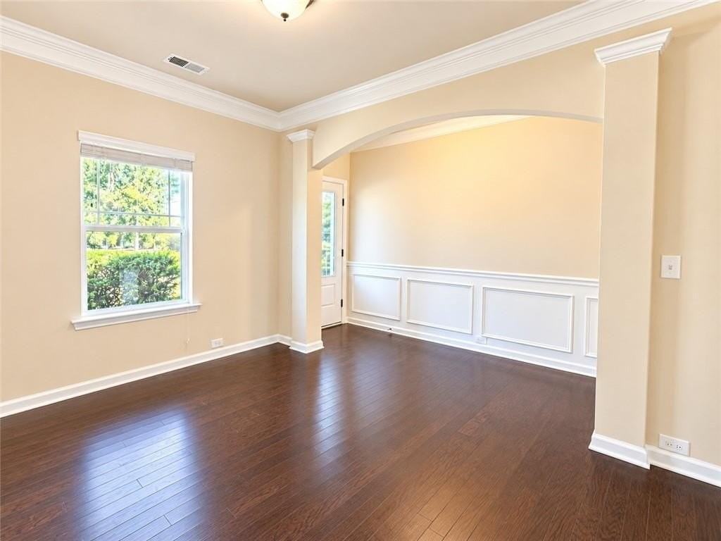 1718 Hanover West Ct - Photo 6 of 35