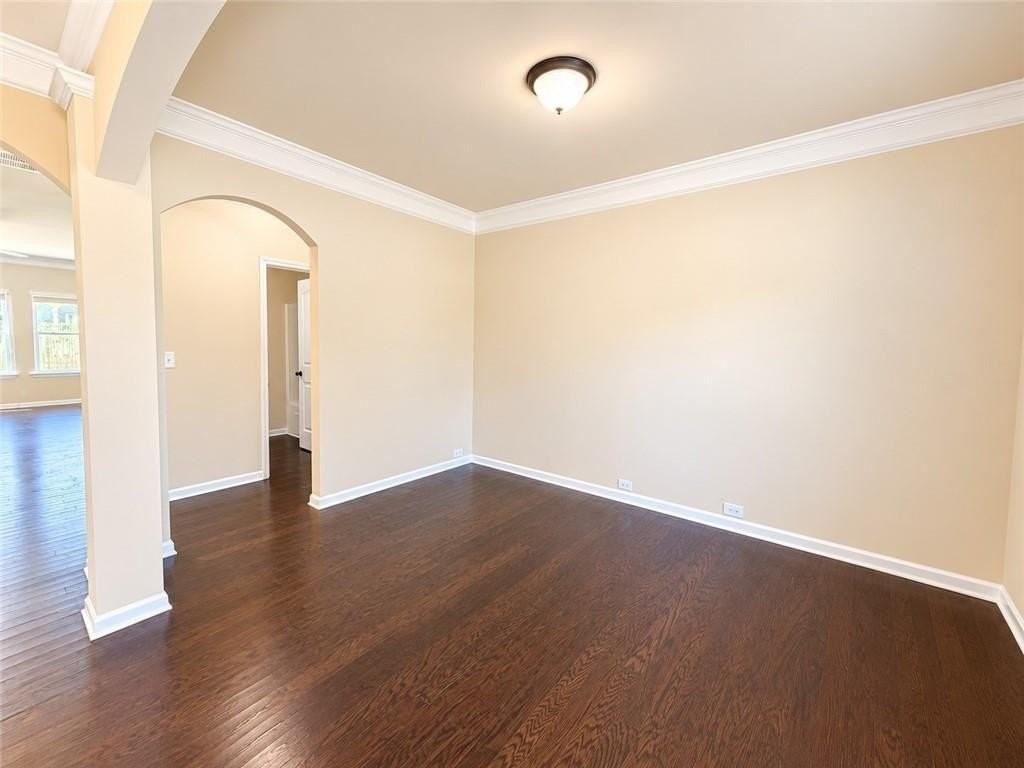 1718 Hanover West Ct - Photo 7 of 35