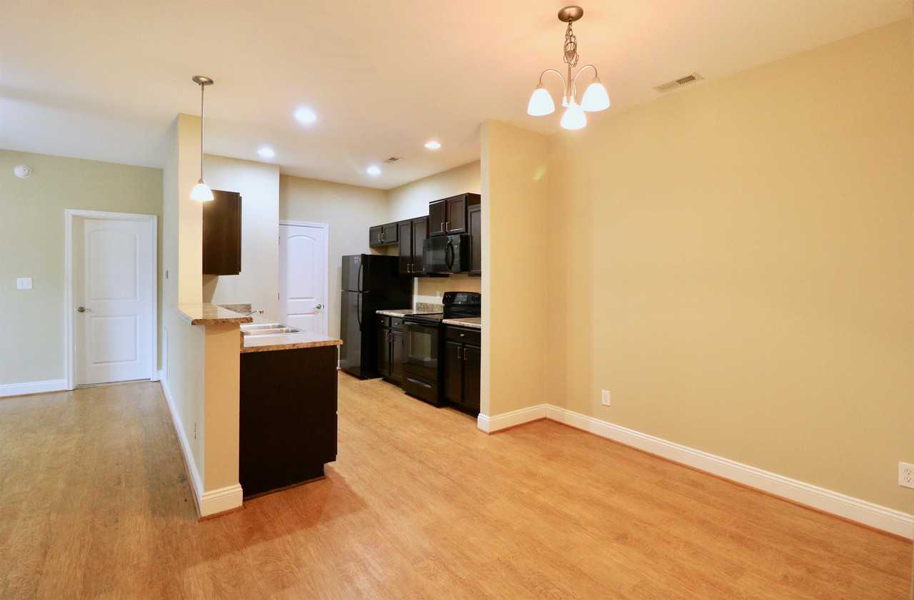 302 Capstone Dr #108 - Photo 6 of 48