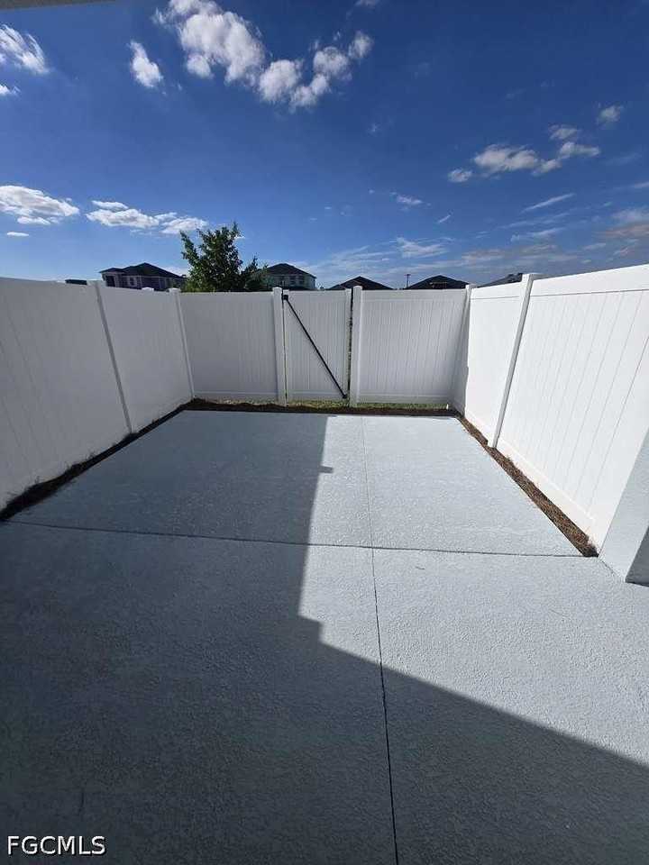 14947 White Pearl Rd - Photo 5 of 49