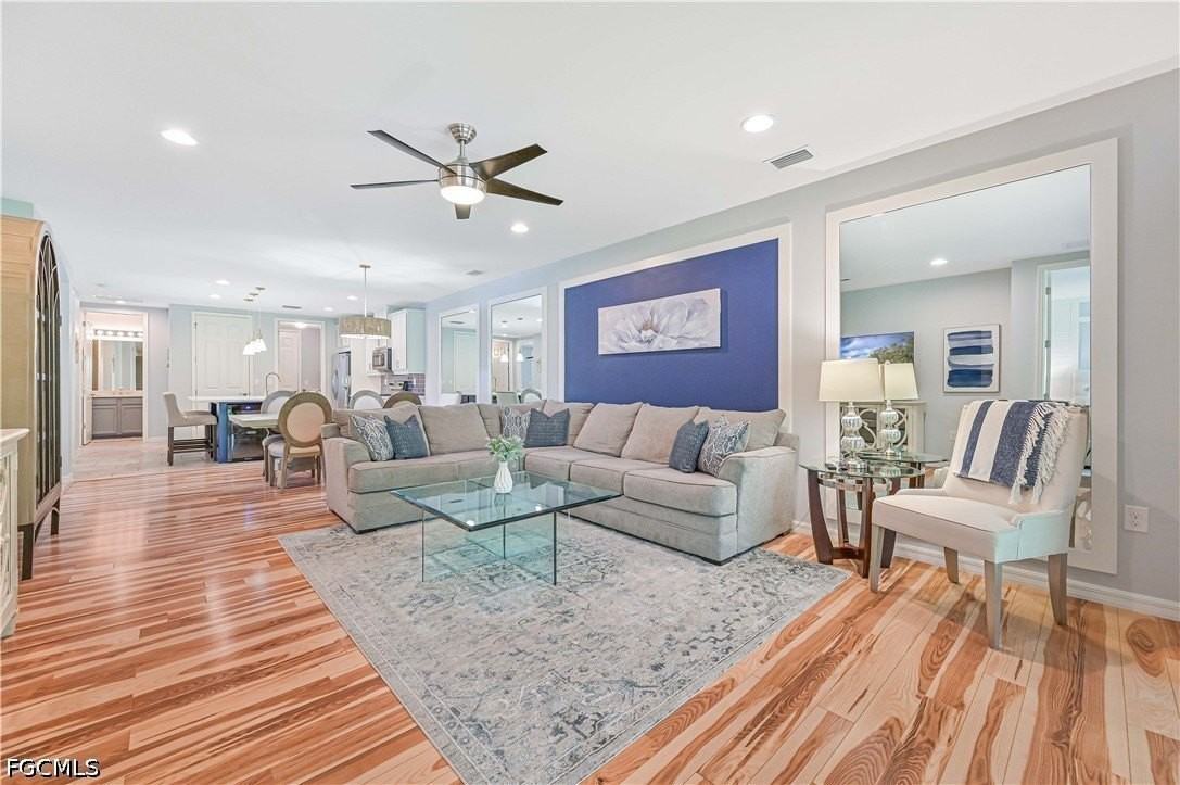 14919 Edgewater Cir
