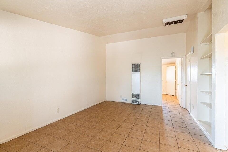 206 Princeton Dr Se #5 - Photo 3 of 16
