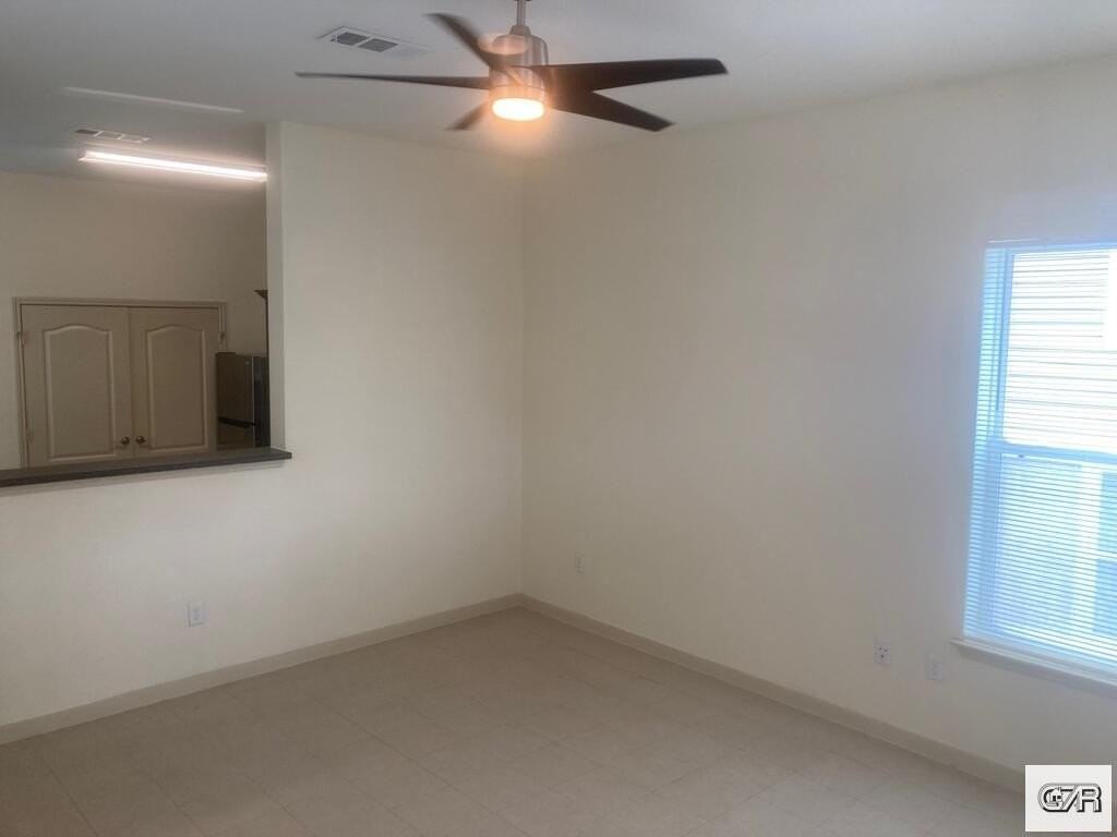 1915 Avenue N - Photo 3 of 12