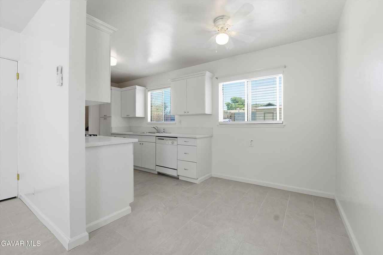 38860 Deer Run Rd - Photo 6 of 19