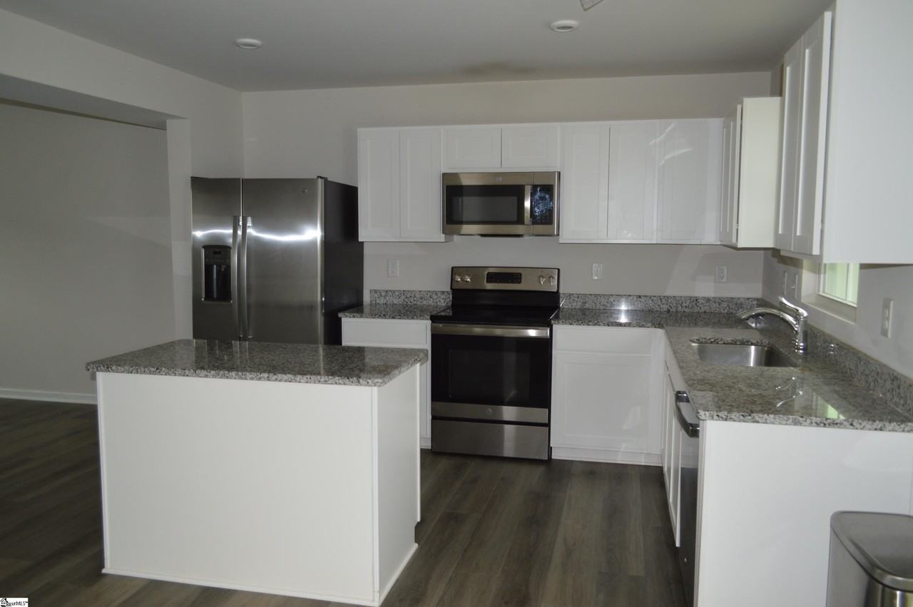 101 Forthside Way - Photo 6 of 25