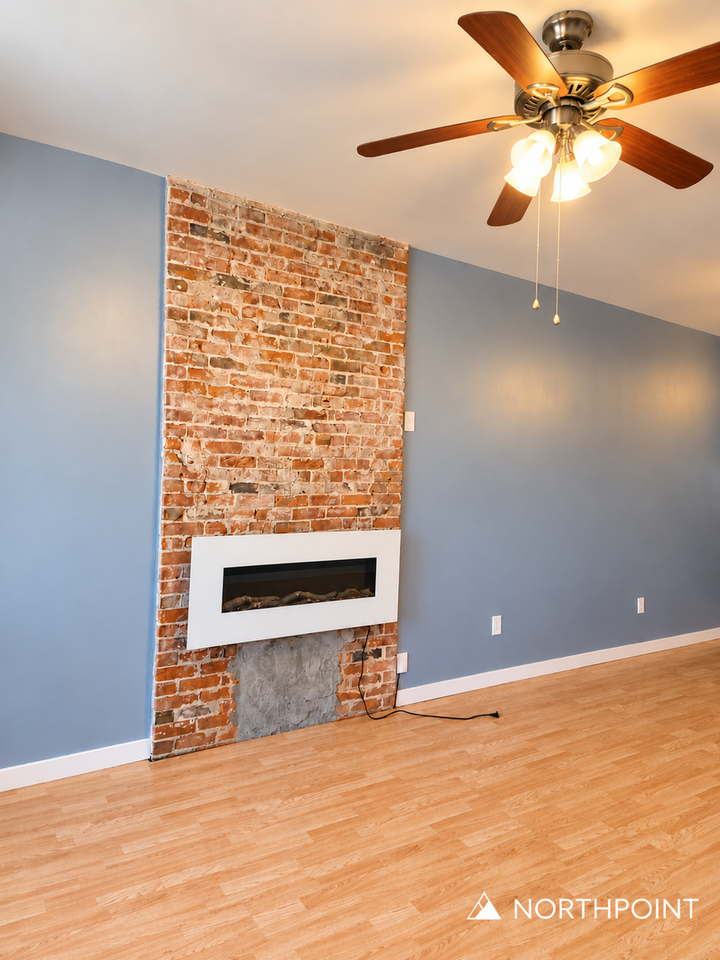 285 S Champion Ave - Photo 2 of 7