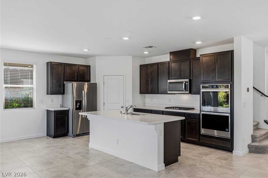 4146 Royal Melody Ct - Photo 3 of 37