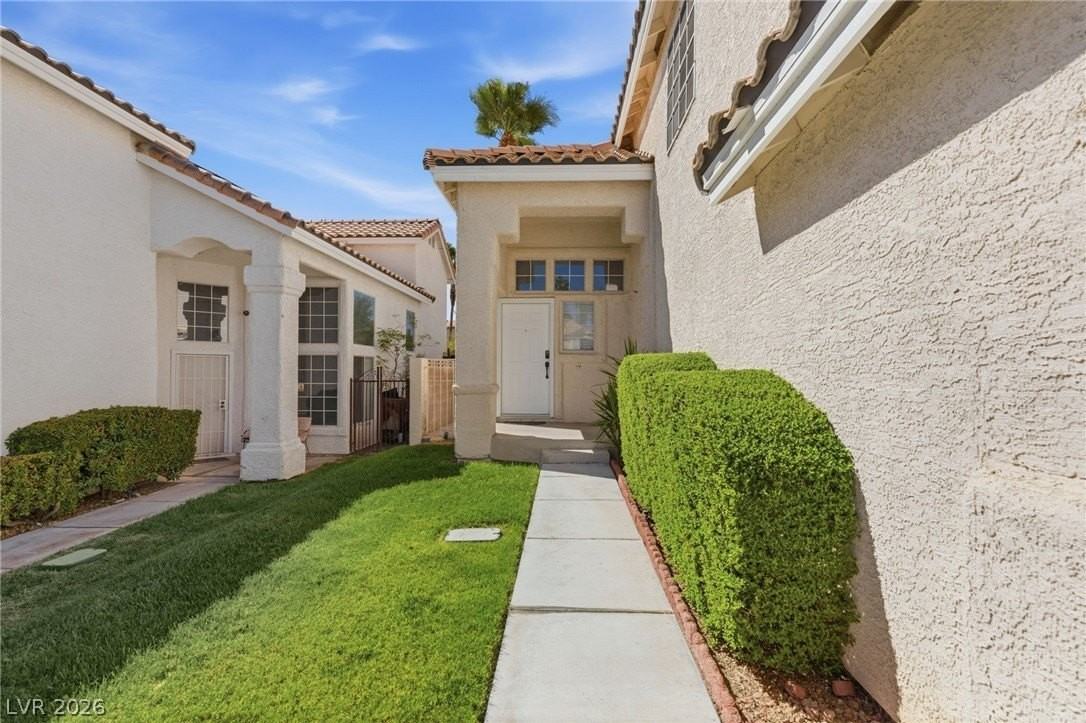 9337 Mist Flower Cir - Photo 3 of 35