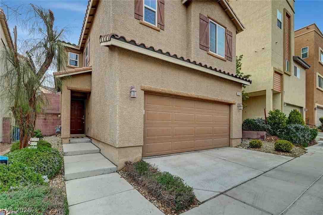 3819 Total Eclipse St - Photo 4 of 48