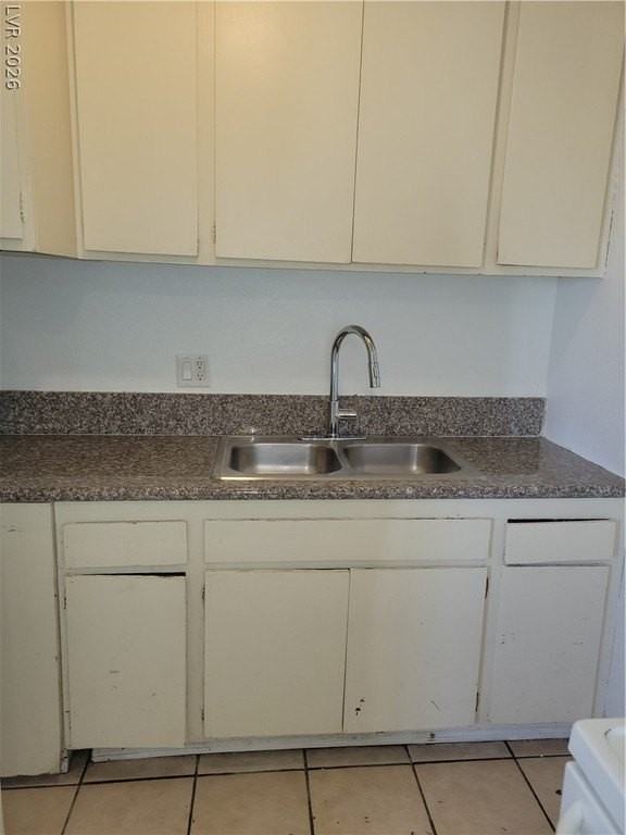 908 N Jones Blvd #A - Photo 4 of 26