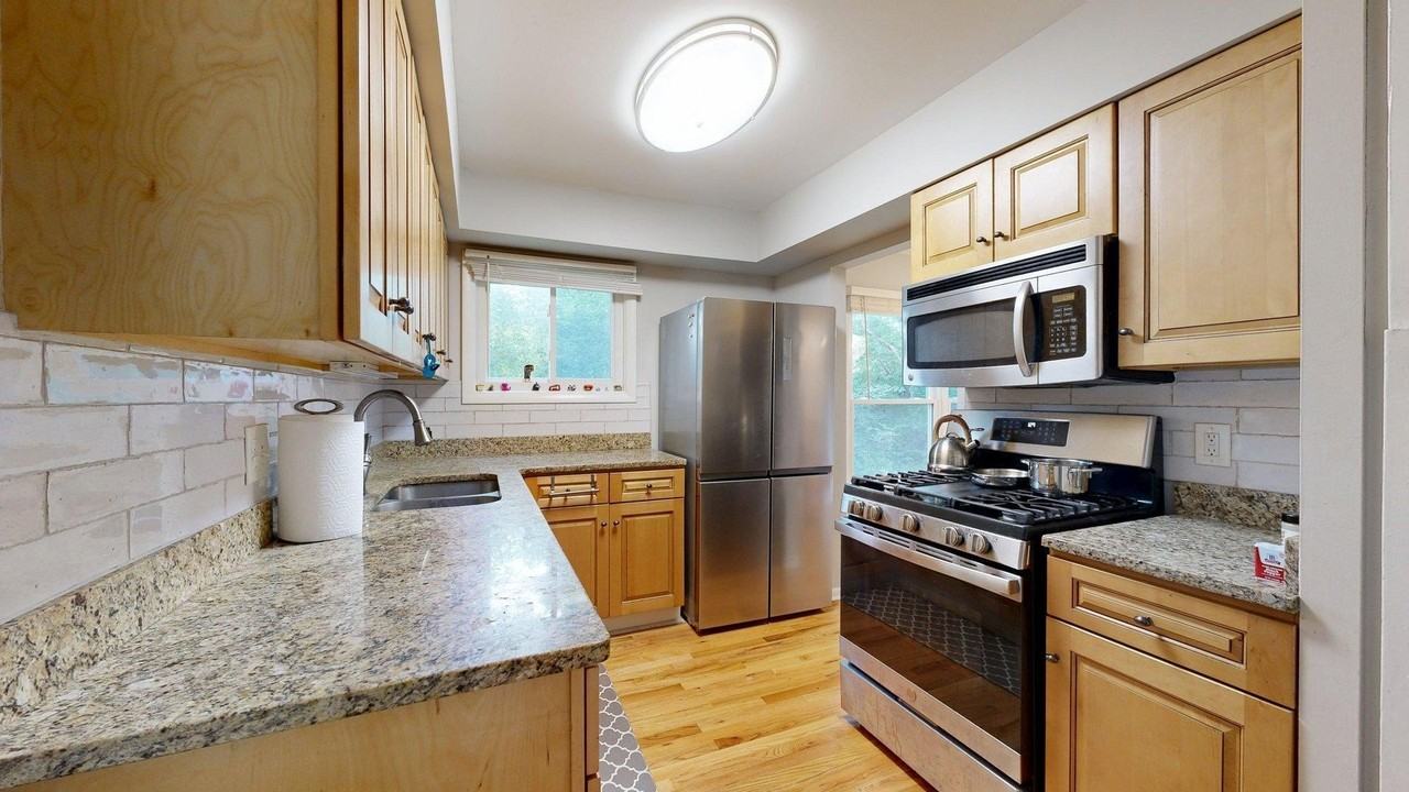 431 S 7th St #2 - Photo 4 of 18
