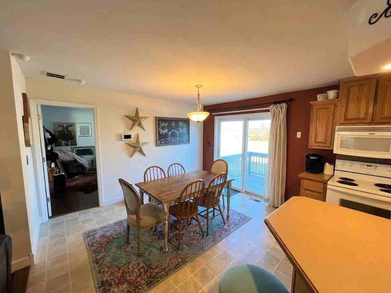 412 Walters Dr - Photo 3 of 10