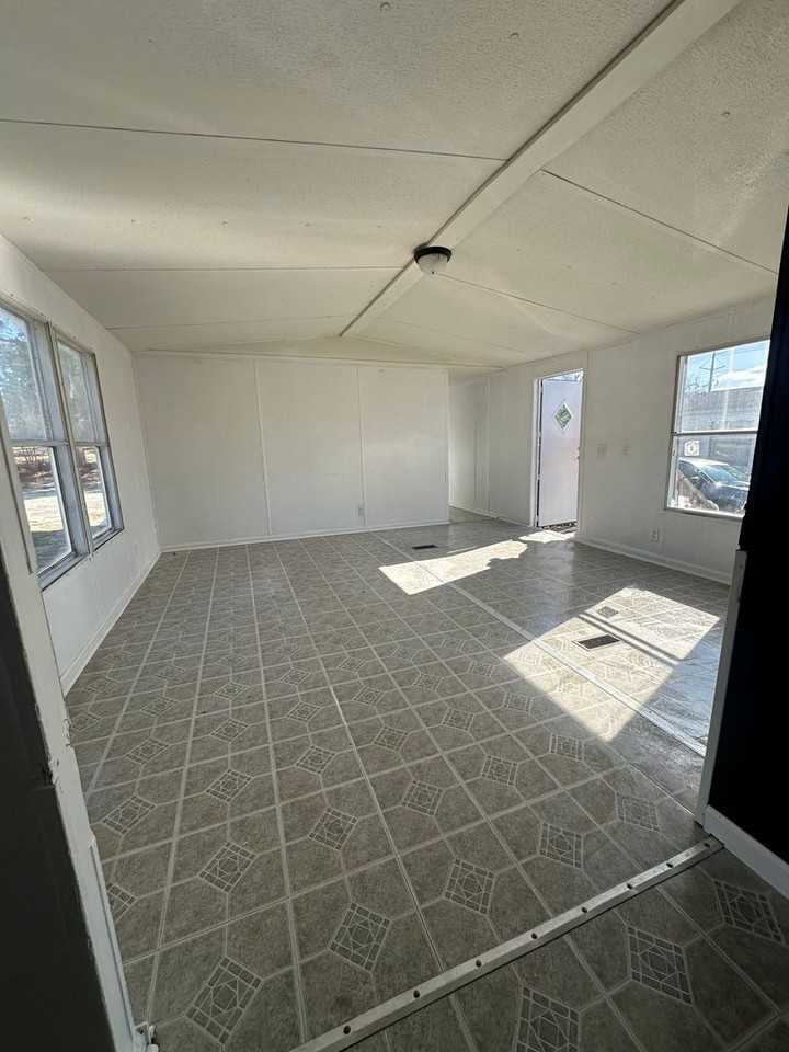 209 Wadley Dr - Photo 5 of 10