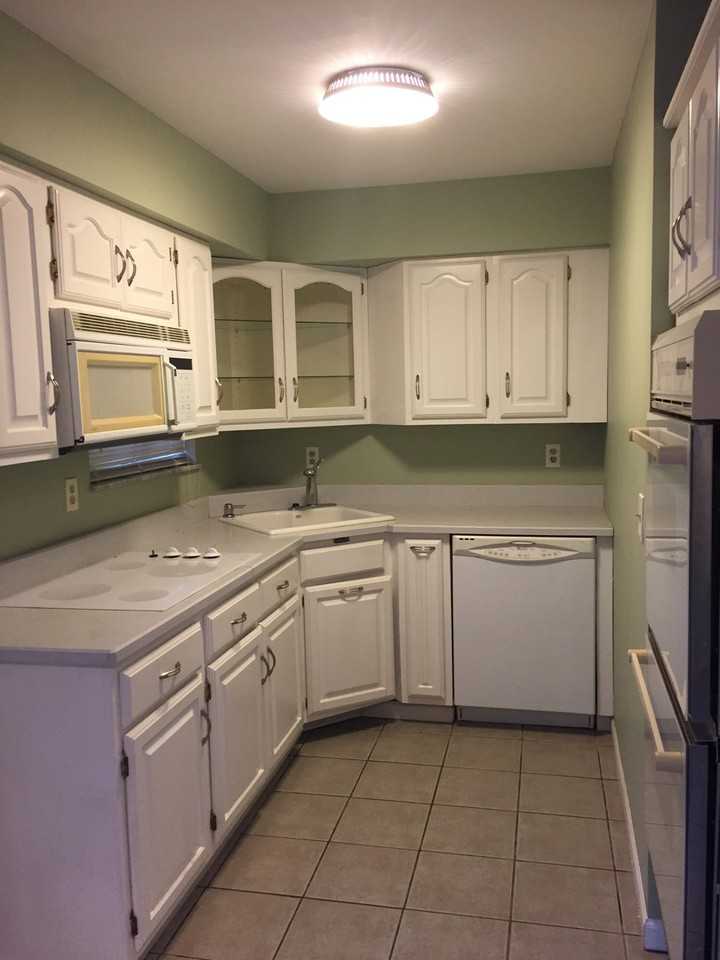 1020 Etna Ave - Photo 2 of 4
