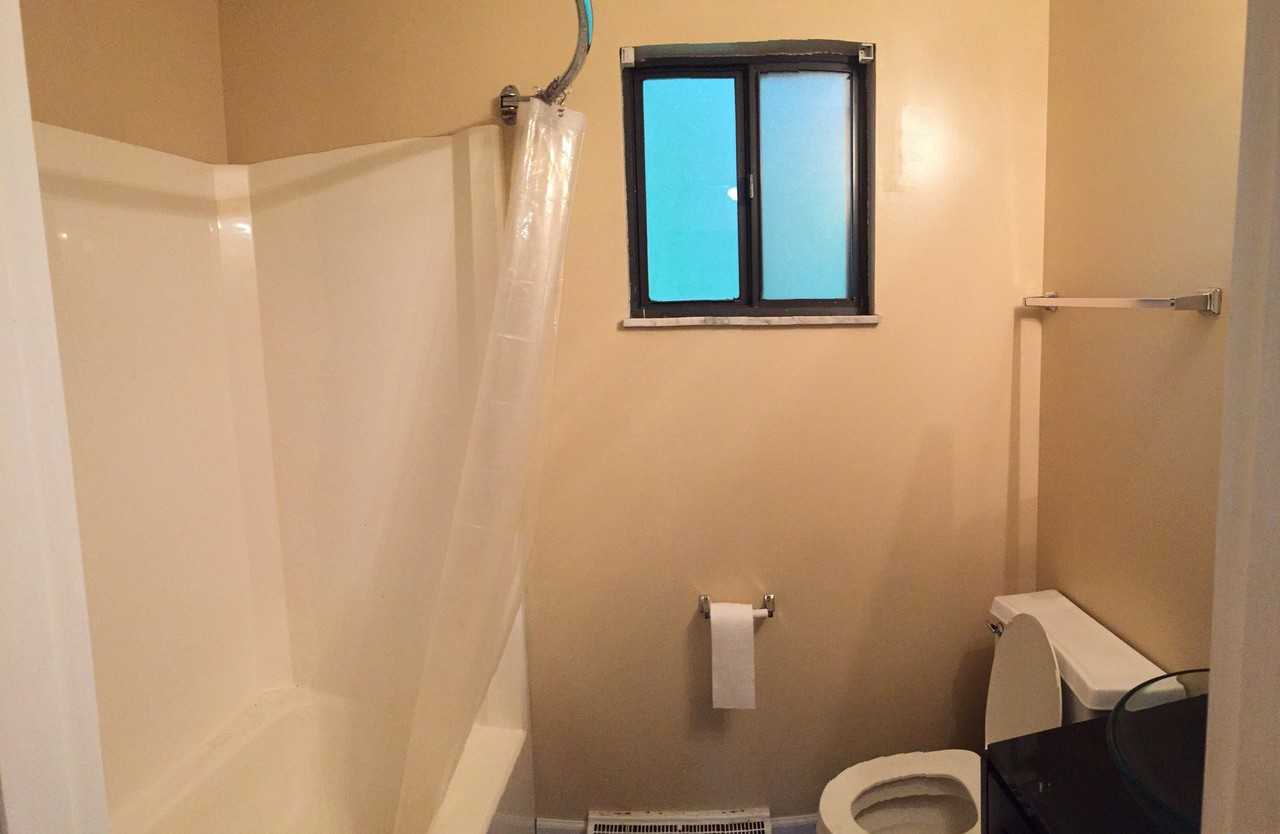 1020 Etna Ave - Photo 4 of 4