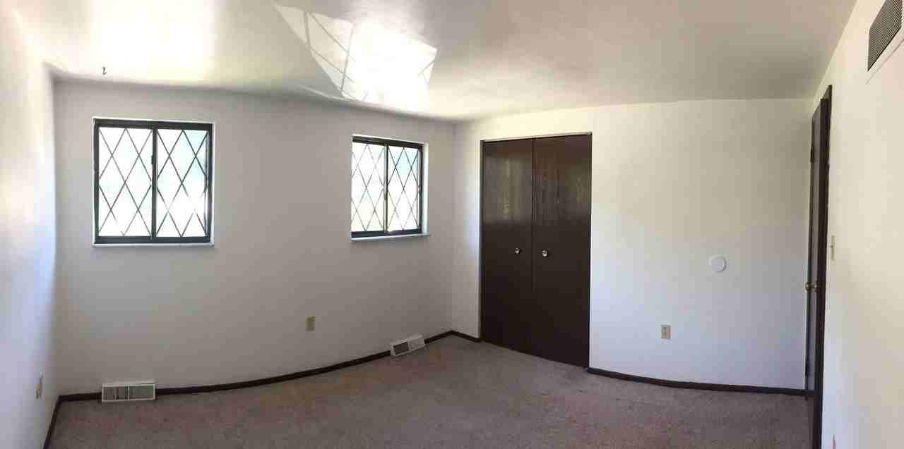 202 Park St - Photo 3 of 5