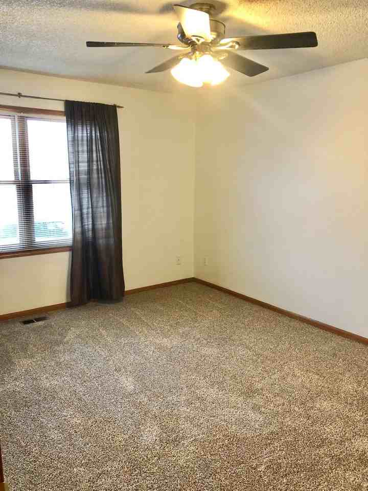 2243 Cedarwood Dr - Photo 5 of 18