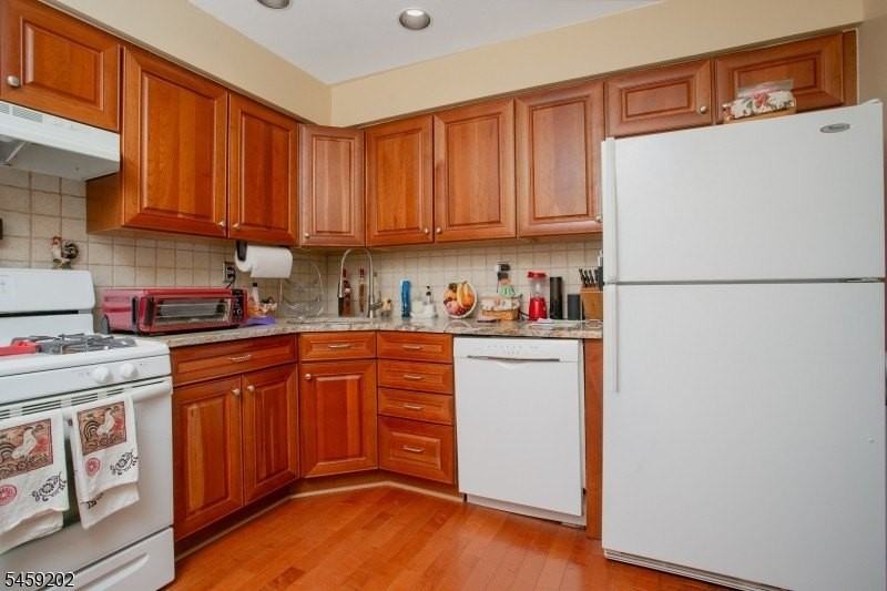 63 Averell Dr - Photo 5 of 23
