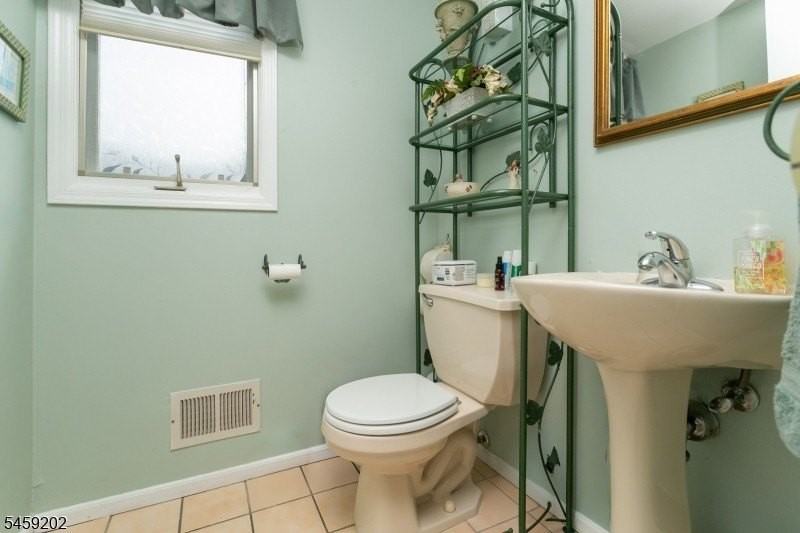 63 Averell Dr - Photo 7 of 23