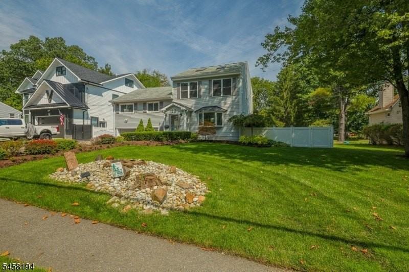 22 Bryant Dr - Photo 2 of 33