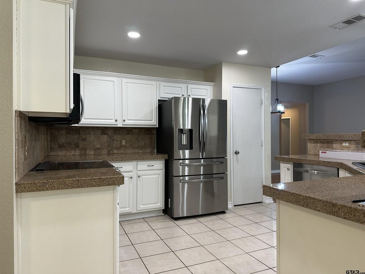 15320 Country Acres - Photo 6 of 19