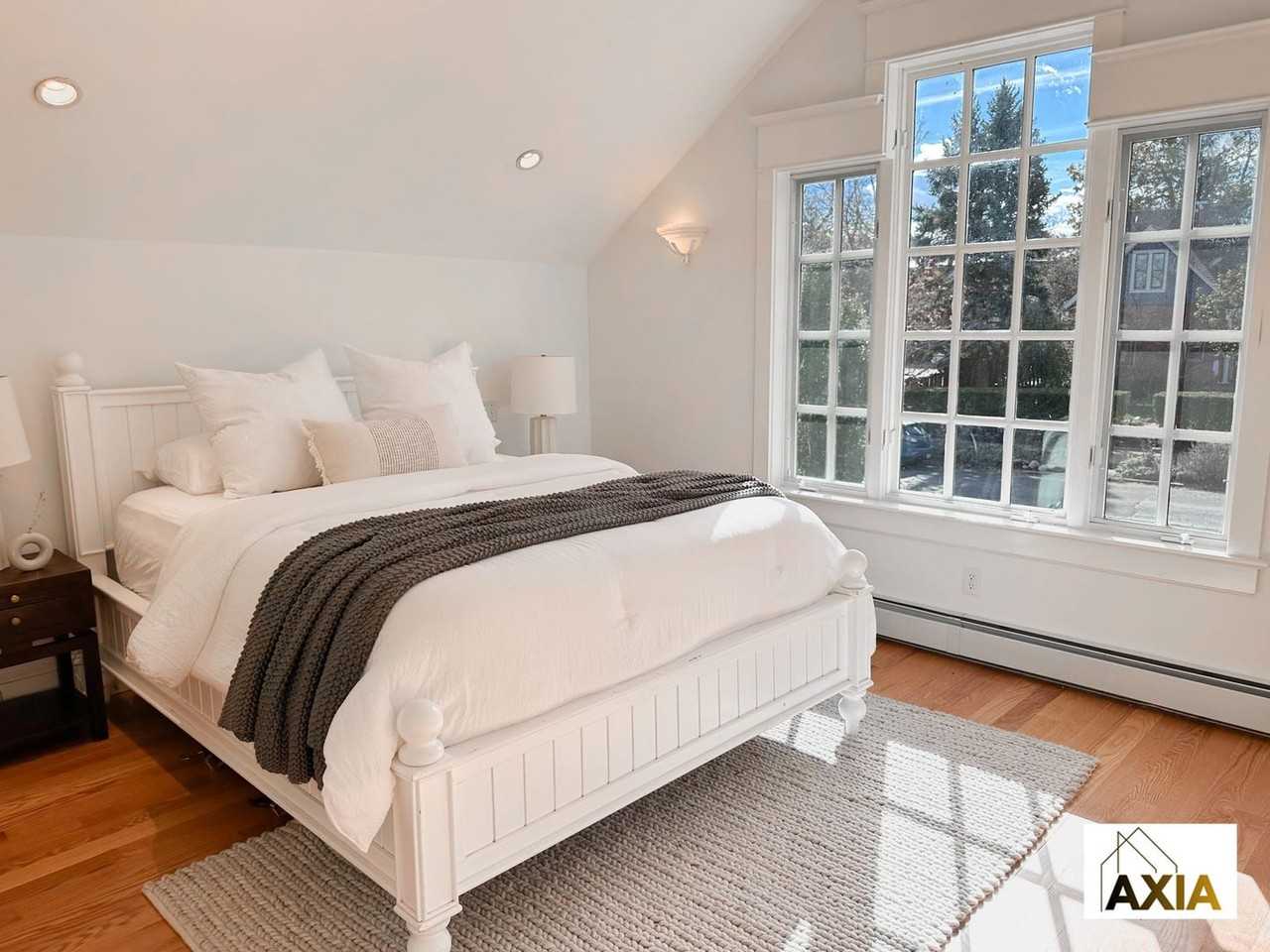 435 Arapahoe Ave - Photo 6 of 23