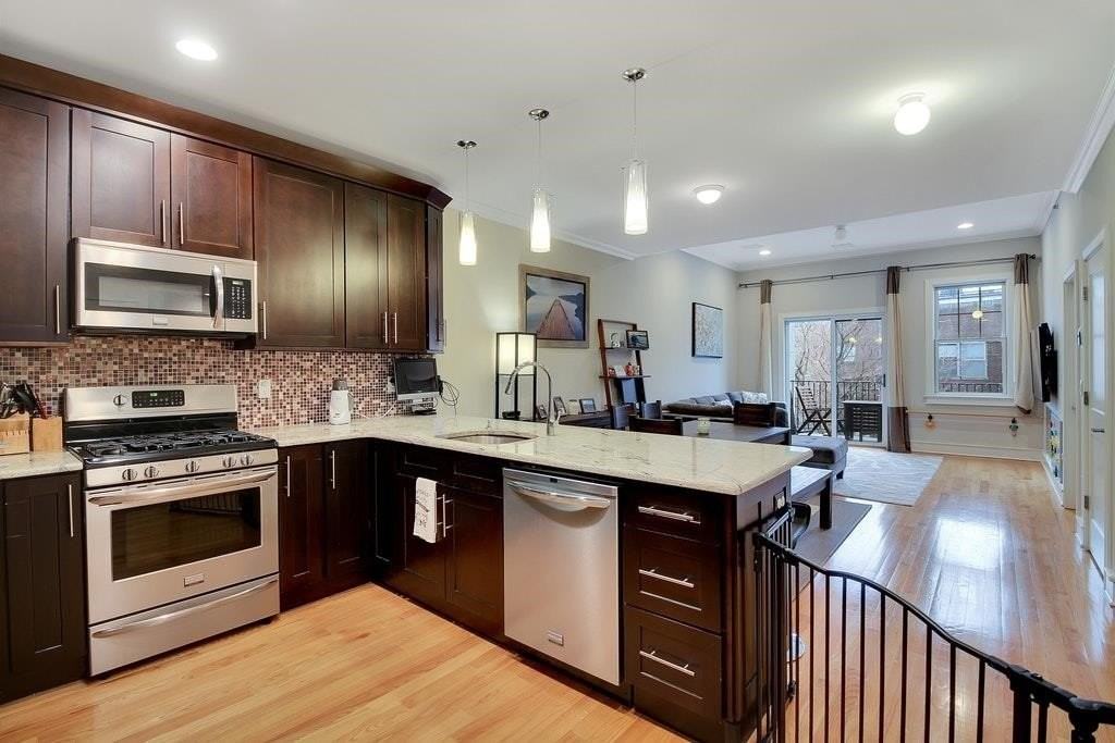 114 Adams St #3 - Photo 3 of 18