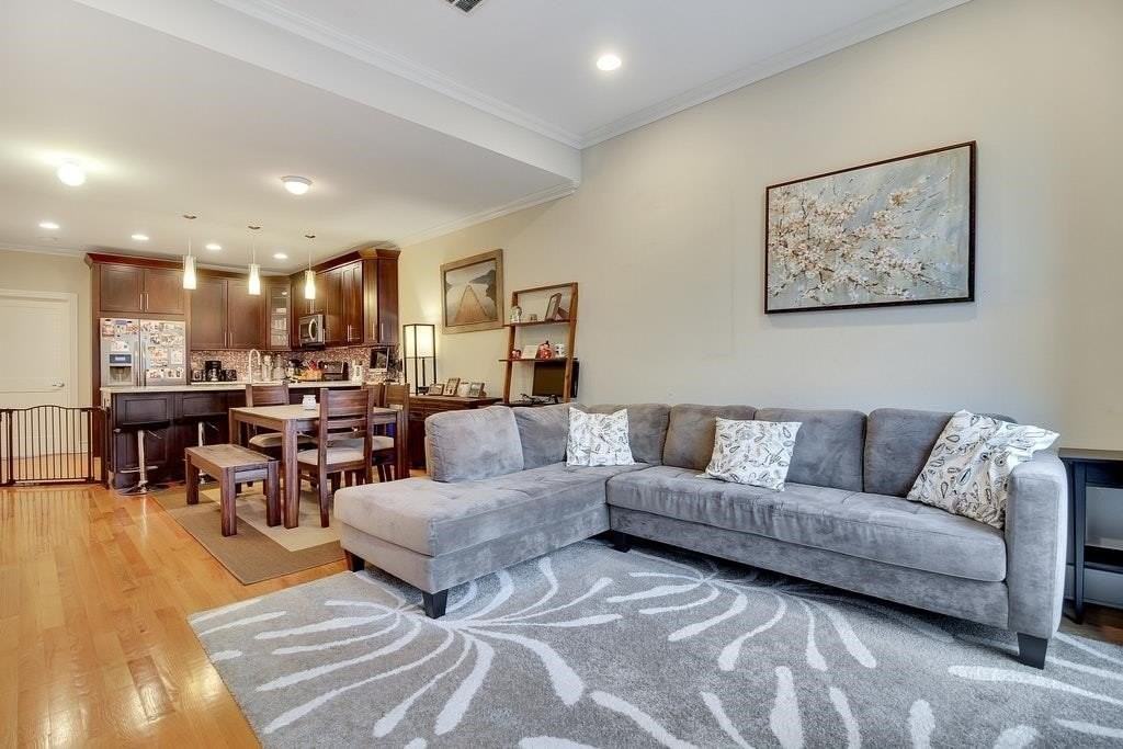 114 Adams St #3 - Photo 7 of 18