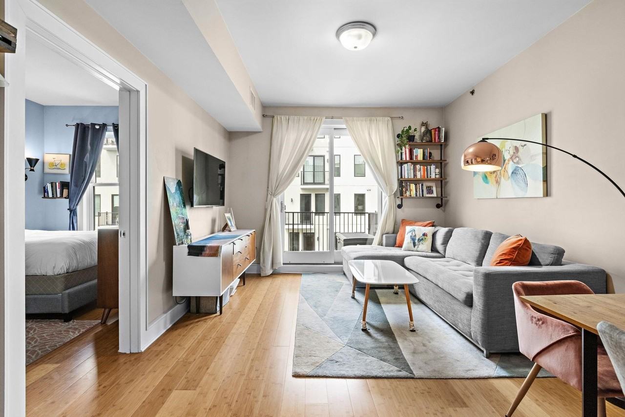 924 Jefferson St #5B - Photo 3 of 17