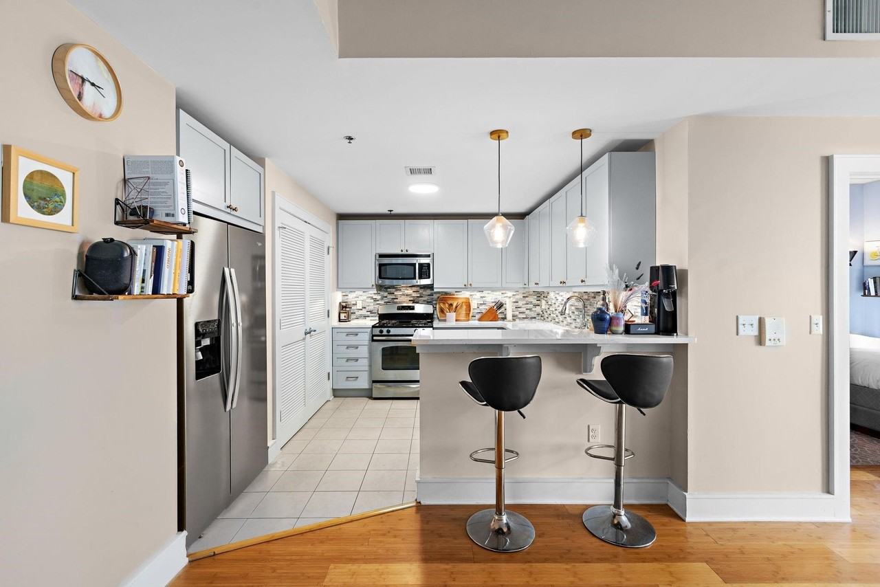 924 Jefferson St #5B - Photo 7 of 17