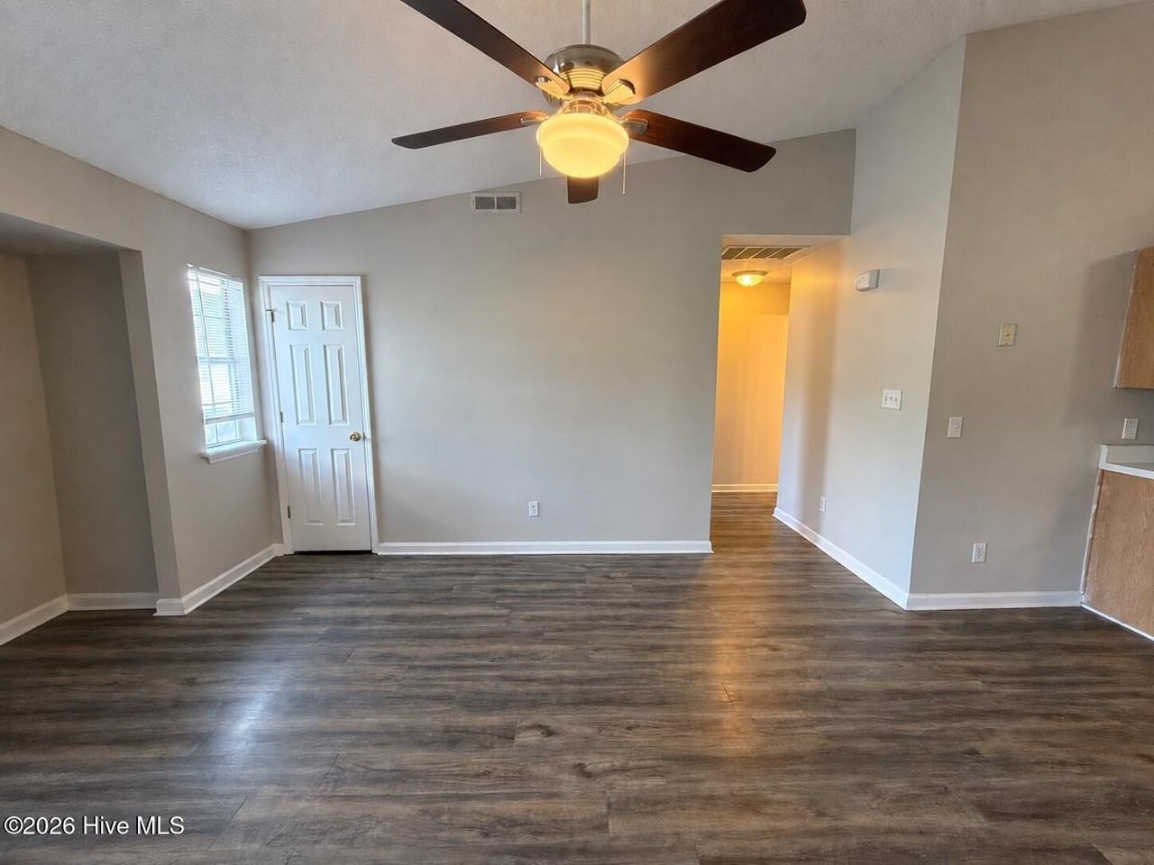 102 Derwent Ct #A - Photo 3 of 16